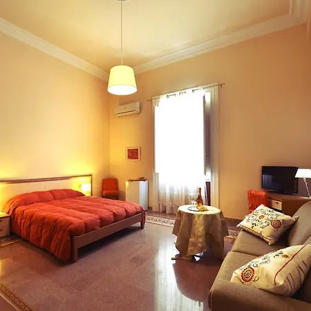 Bed & Breakfast *1*7*4* Via Roma 3*